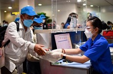 Vietnam Airlines respalda a trabajadores necesitados en el retorno casa en ocasión del Tet