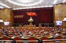 Buró Político se reúne con exdirigentes del Partido y Estado de Vietnam