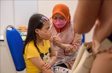 Ómicron representa amenaza para niños, según experto malasio 