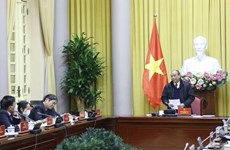 Presidente vietnamita insta a mejorar planificación de políticas económicas
