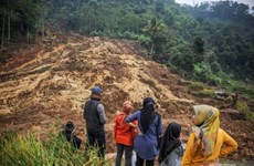 Indonesia construye más de mil aldeas resistentes a desastres naturales