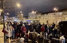 Embajada de Vietnam en Hungría se esfuerza por ayudar a los coterráneos evacuados de Ucrania