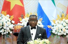 Presidente de Sierra Leona concluye visita oficial a Vietnam