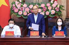 Presidente de Vietnam insta a elevar la conciencia sobre tarea de construir Estado de derecho