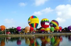 Inauguran festival de globos aerostáticos en ciudad antigua vietnamita