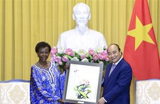 Presidente de Vietnam recibe a secretaria general de la Francofonía