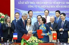 Vietnam y Francia dinamizan cooperación en campo administrativo