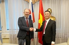 Vietnam y Eslovaquia fortalecen cooperación e inversión