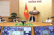 Primer ministro vietnamita preside reunión gubernamental con localidades