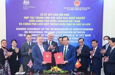Vietnam y Reino Unido intensifican cooperación en educación vocacional 