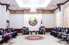 Premier laosiano recibe a ministro vietnamita de Industria y Comercio 
