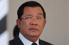 Primer ministro camboyano exhorta a pobladores a recibir dosis de refuerzo de vacuna