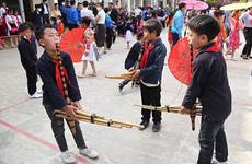 Preservar y difundir la cultura tradicional en las escuelas de áreas montañosas de Vietnam