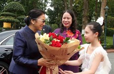 Vicepresidenta vietnamita se reúne con su similar de Laos