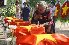 Realizan en Vietnam acto de entierro de mártires caídos por defensa nacional 