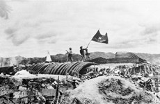 Victoria histórica de Dien Bien Phu, jalón dorado del lineamiento de la resistencia integral