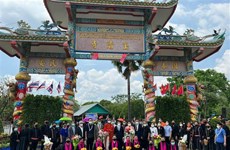 Colocan placas de nombre vietnamita en antiguas pagodas en Tailandia