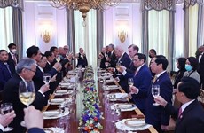 Primer ministro vietnamita asiste a la recepción ofrecida por Joe Biden 