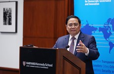 Premier vietnamita habla sobre construcción de economía independiente y autosuficiente en Universidad Harvard 