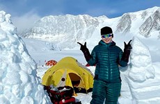 Primera mujer vietnamita conquista la cima del mundo, el Everest