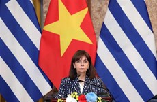 Presidenta de Grecia concluye visita oficial a Vietnam