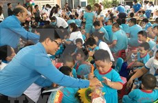 Entregan becas a niños con discapacidad en Ciudad Ho Chi Minh