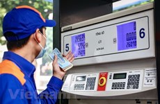  Precios de gasolina en Vietnam mantienen fuerte aumento 