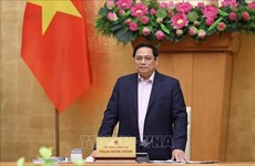 Gobierno vietnamita debate situación socioeconómica y otros asuntos importantes