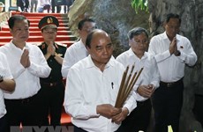 Presidente de Vietnam rinde homenaje a héroes caídos por independencia nacional