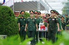Realizan en Vietnam acto de entierro de soldados caídos en Laos