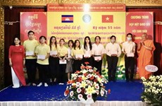 Otorgan becas a estudiantes camboyanos en Ciudad Ho Chi Minh 
