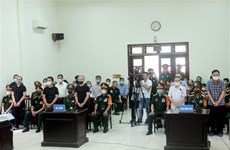 Condenan a prisión a ex oficiales vietnamitas involucrados en caso de contrabando