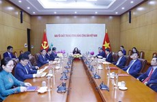 Partidos Comunistas de Vietnam y China impulsan cooperación en formación de cuadros