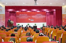 Dirigente vietnamita visita empresa conjunta entre Vietnam y Laos