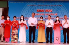 Efectúan exposición sobre archipiélagos vietnamitas en provincia de Bac Giang