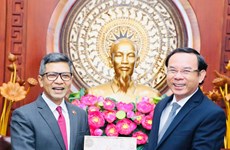 Ciudad Ho Chi Minh desea fomentar vínculos con Indonesia e Italia 