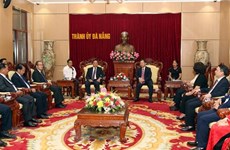 Ciudad vietnamita de Da Nang impulsa la cooperación con localidades laosianas
