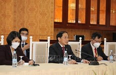 Vietnam y otros países debaten asuntos sobre seguridad de Asia Oriental