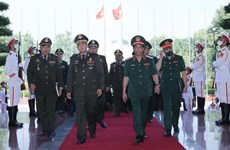 Delegación del Ejército Real de Camboya realiza visita oficial a Vietnam