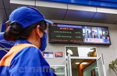 Precios de gasolina se reducen nuevamente en Vietnam