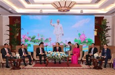 Ciudad Ho Chi Minh intensifica cooperación multifacética con localidades laosianas