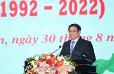 Primer ministro vietnamita urge desarrollo verde en provincia de Binh Thuan