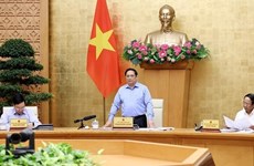 Premier vietnamita preside reunión del Gobierno sobre situación socioeconómica