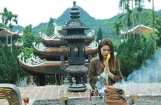 Pagoda de Huong Tich, un lugar para enamorarse de la tierra central de Vietnam