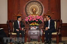 Ciudad Ho Chi Minh y Singapur promueven cooperación multifacética 