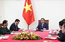 Premier vietnamita sostiene conversaciones telefónicas con Li Keqiang