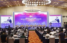 Clausuran en Hanoi Foro socioeconómico de Vietnam 2022 