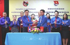 Jóvenes de localidades vietnamita y laosiana fomentan cooperación 