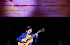 Canciones folclóricas vietnamitas presentadas en concurso de guitarra de Berlín
