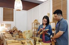 Celebran Feria Internacional de Artesanías de Hanoi